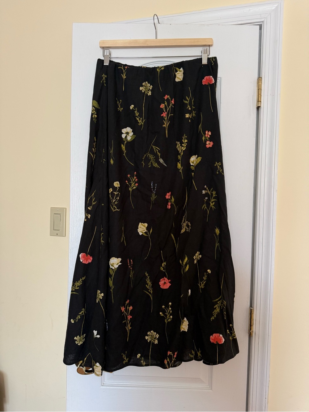 New Black Floral Linen blend maxi Skirt H&M size M